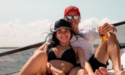 Jenny López, novia de Jhonny Rivera confesó qué tiene un hombre de 50 que no tiene uno de 20