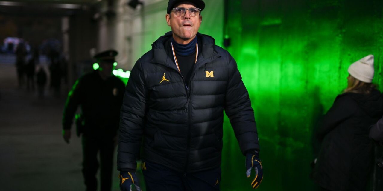 Jim Harbaugh de Michigan planea asistir a la audiencia judicial
