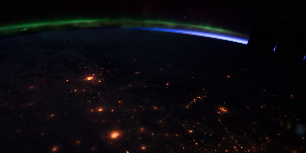 La NASA y las pequeñas empresas contemplan nuevas entregas de carga y tecnologías de protección térmica