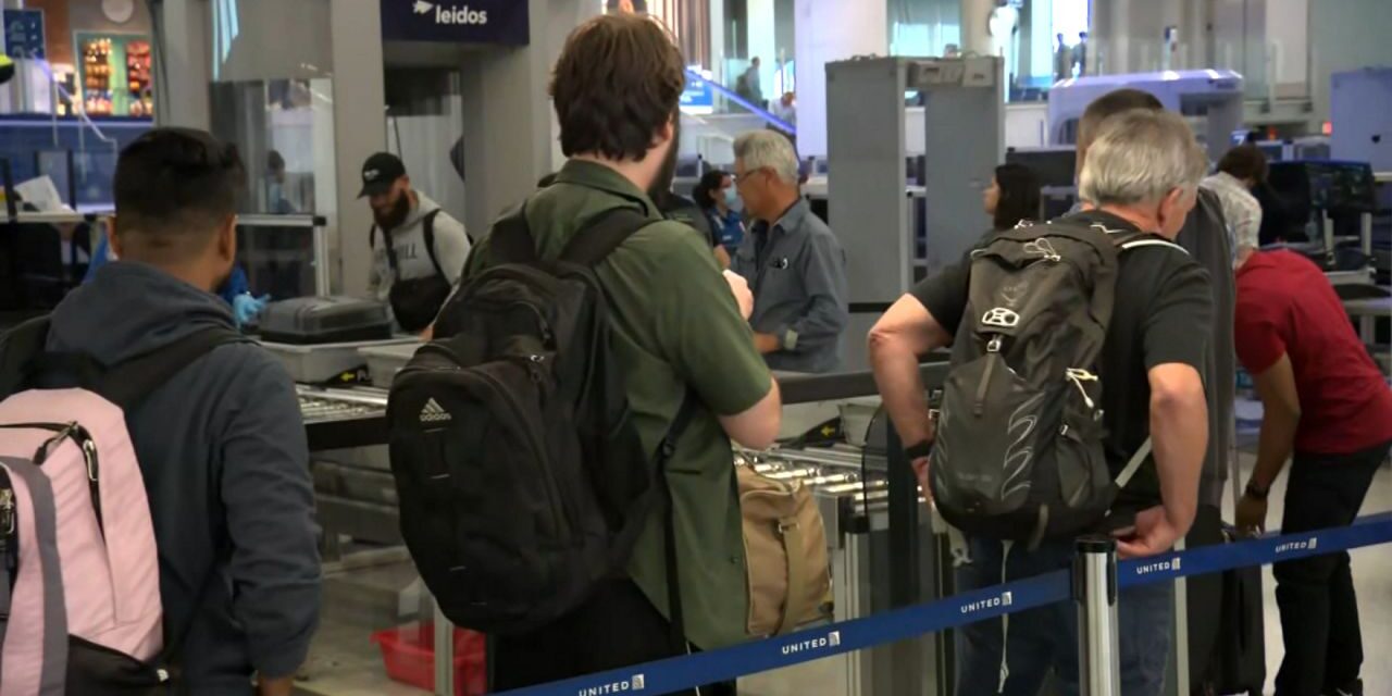 La TSA predice un volumen récord de viajes para el Día de Acción de Gracias