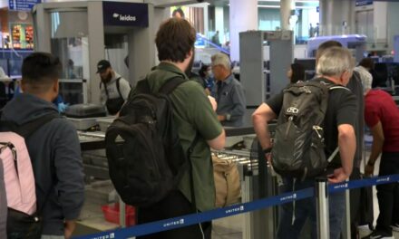 La TSA predice un volumen récord de viajes para el Día de Acción de Gracias