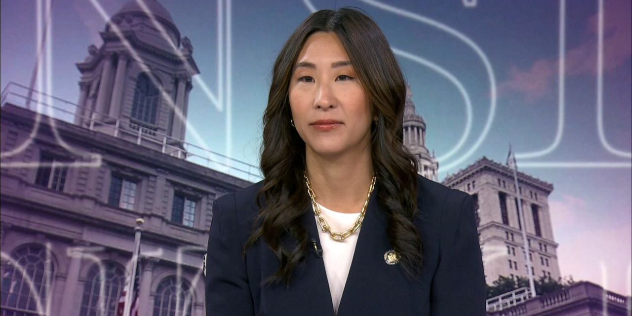 La asambleísta Grace Lee habla sobre la Ley de Sobrevivientes Adultos