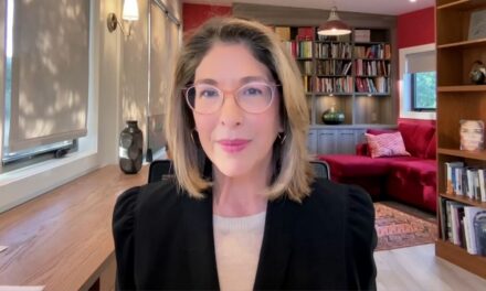 La autora Naomi Klein habla sobre su nuevo libro