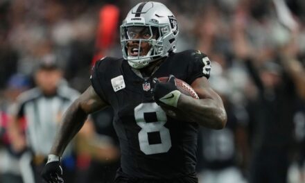 La carrera de touchdown de 63 yardas de Josh Jacobs extiende la ventaja de los Raiders