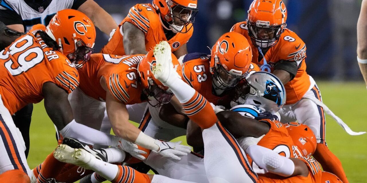 La defensa de los Bears lidera el camino para vencer a los Panthers