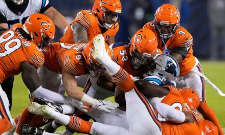 La defensa de los Bears lidera el camino para vencer a los Panthers