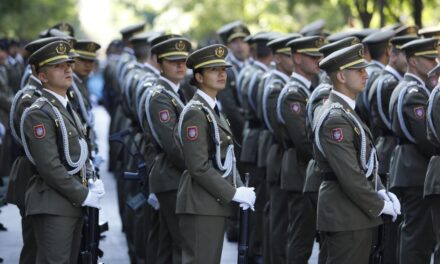 La industria de defensa en España facturó el año pasado 12.135 millones, un 16% menos que en 2019 pese al auge del sector |  Economía