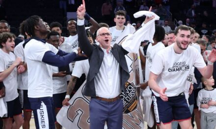 La racha de victorias de dos dígitos fuera de la conferencia de UConn ahora es de 22