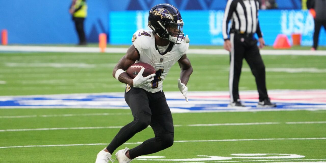Lamar Jackson encuentra a Zay Flowers para un touchdown de los Ravens