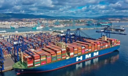 Las exportaciones españolas caen por el frenazo de sus principales socios |  Economía