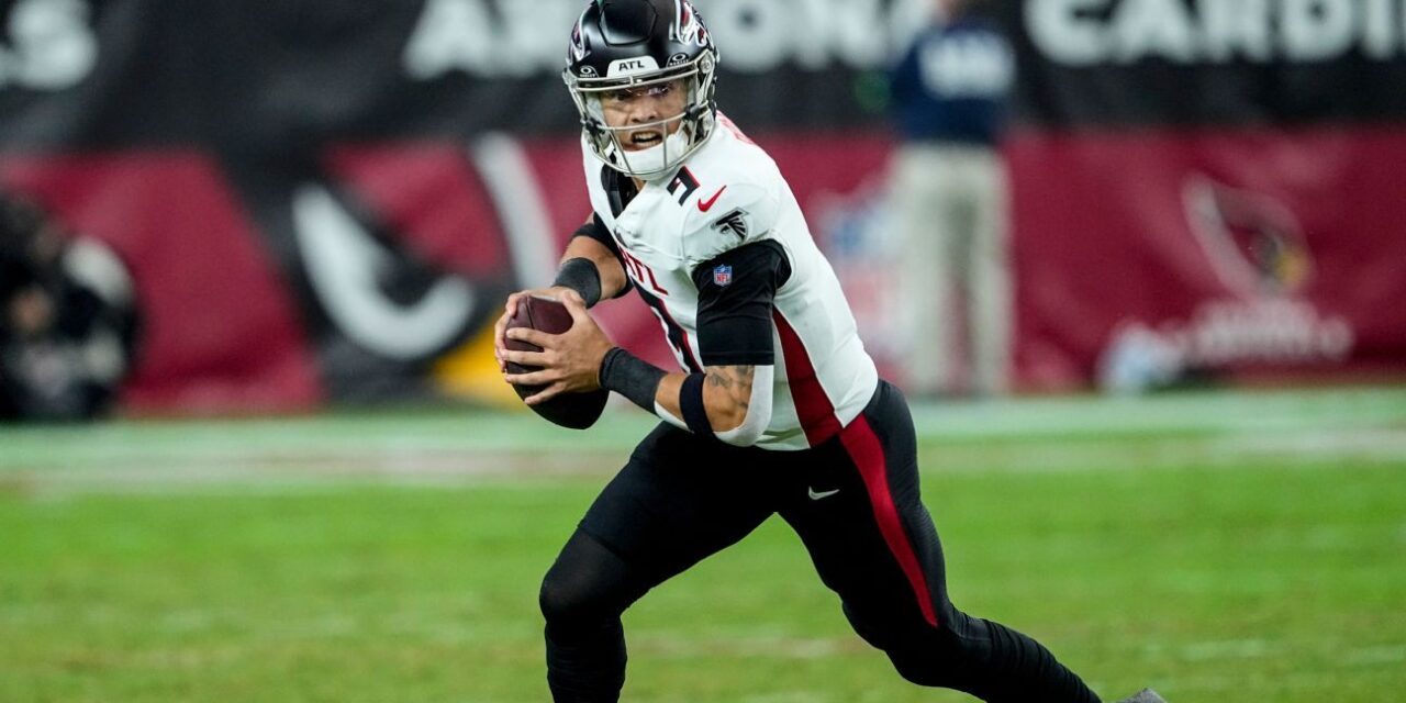 Los Falcons vuelven a Desmond Ridder como mariscal de campo titular, confirma una fuente