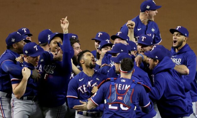 Los Rangers eliminan a los D-backs por el primer título de Serie Mundial de la franquicia