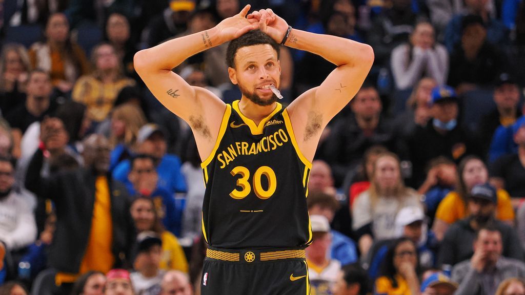 Los Warriors se quedaron buscando los 38 de Stephen Curry no son suficientes