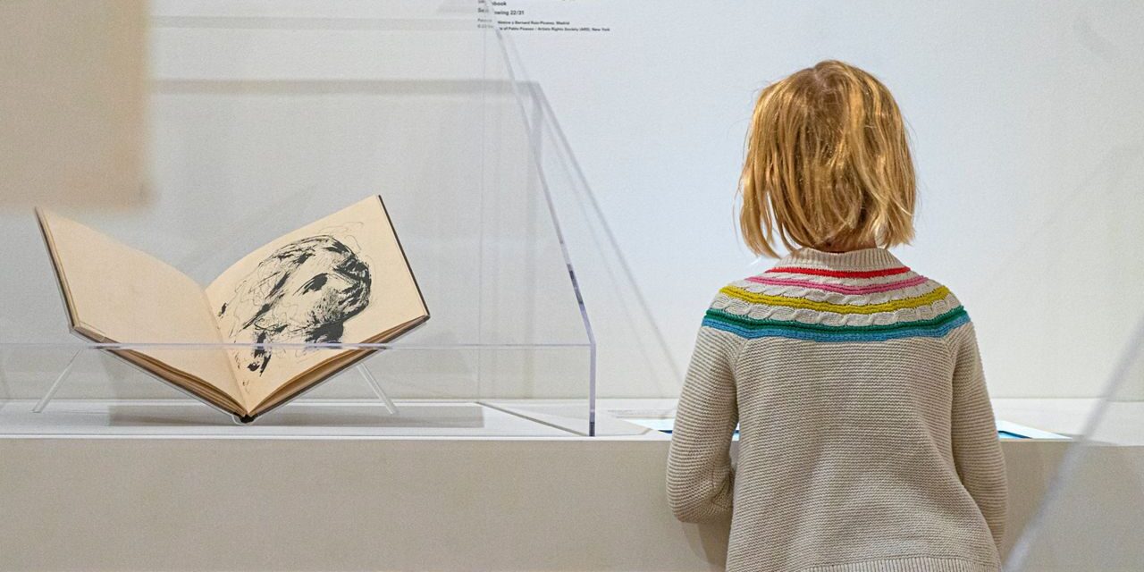 Los cuadernos de dibujo de Picasso expuestos muestran humor y determinación