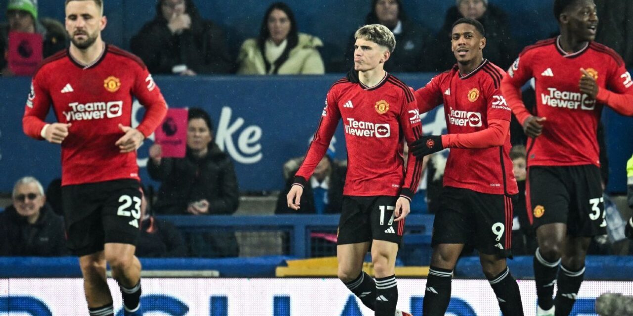 Los jóvenes Garnacho y Mainoo, catalizadores de la victoria del Man United