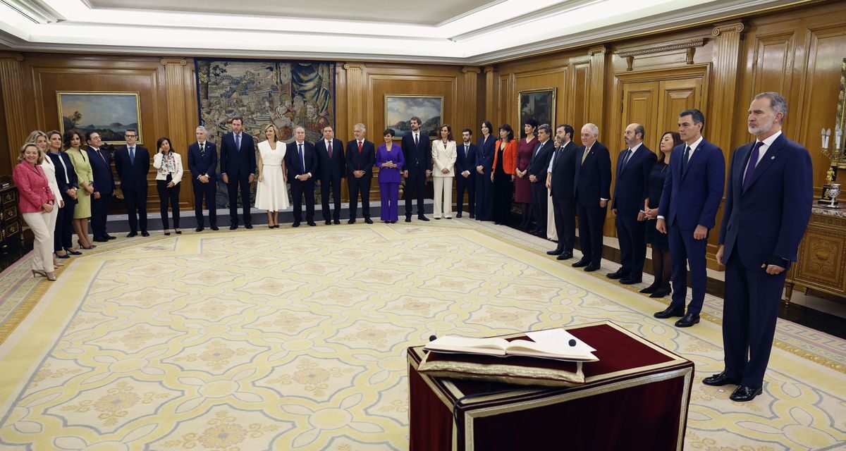 Los ministros del nuevo Gobierno de Pedro Sánchez, en directo |  Los miembros del Gobierno prometen sus cargos y toman posesión ante el Rey |  España