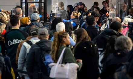 Los viajes de Acción de Gracias serán más concurridos de lo habitual, gracias a la gasolina y los vuelos más baratos