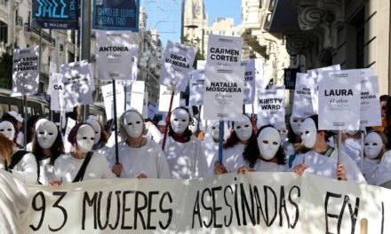 Manifestaciones del 25-N, en directo |  Miles de personas protestan en Madrid contra la violencia machista en una marcha a la que ha acudido la nueva ministra de Igualdad |  Sociedad