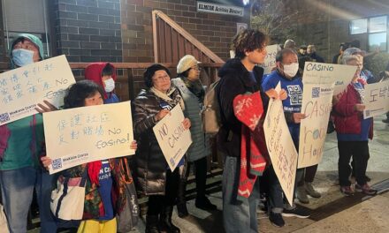Manifestantes se manifiestan contra el plan de construir un casino cerca del Citi Field