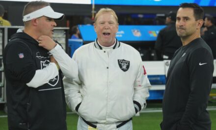 Mark Davis sobre los despidos de Josh Daniel y Dave Ziegler: los Raiders iban en la 'dirección equivocada'