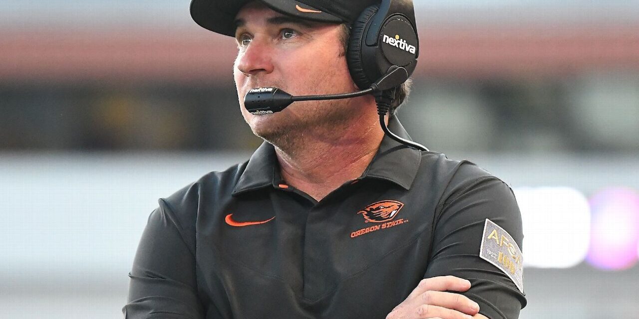 Michigan State nombra a Jonathan Smith de Oregon State como nuevo entrenador