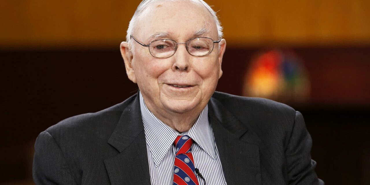 Muere Charlie Munger, sabio inversor y confidente de Warren Buffett