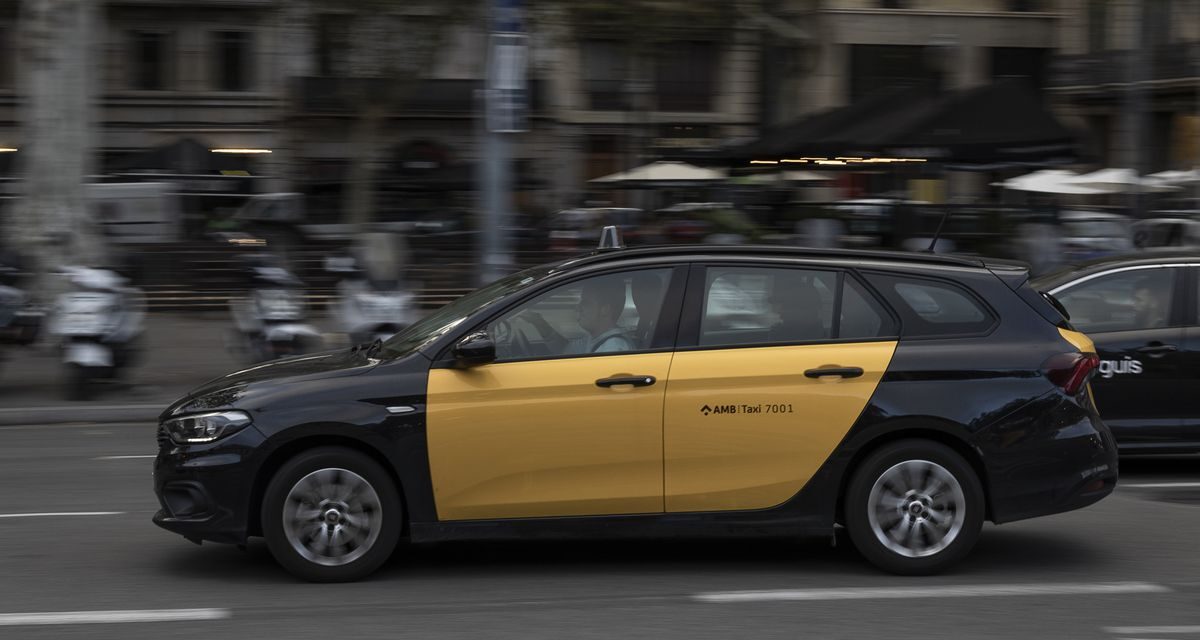 Muere un taxista agredido por un motorista en Barcelona |  Cataluña |  España
