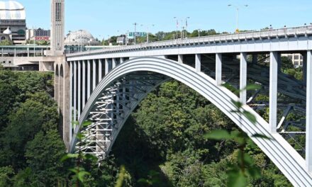 Mueren dos personas en explosión de vehículo en Rainbow Bridge en las Cataratas del Niágara: actualizaciones en vivo