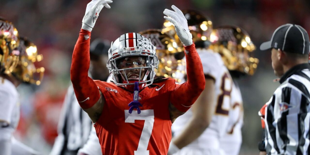 Ohio State sube al segundo lugar en la encuesta de fútbol de AP;  Washington asciende al puesto número 4