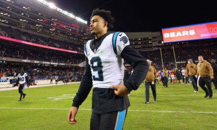 Panthers y Bryce Young 'frustrados' por la derrota ante los Bears