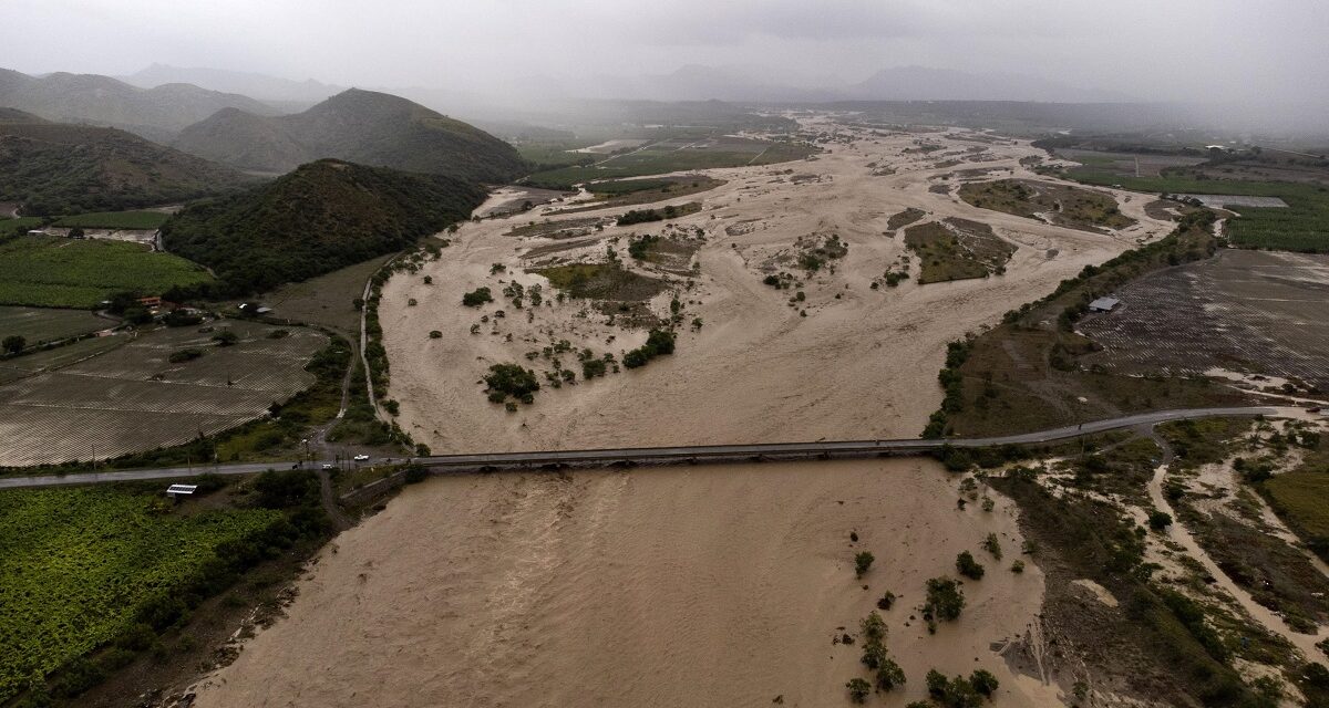 Piogge torrenziali en Repubblica Dominicana: massicce inondazioni travolgono Santo Domingo