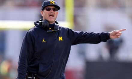 Jim Harbaugh de Michigan listo para regresar a la banca después de la sanción