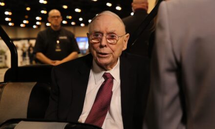 Por qué Warren Buffett no se habría convertido en el mejor inversor de todos los tiempos sin Charlie Munger