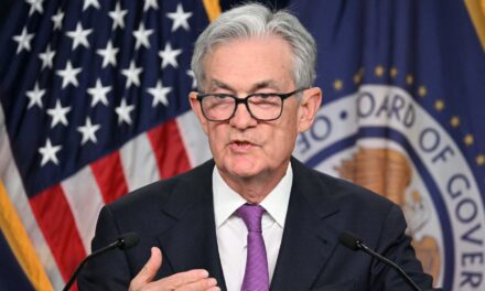 Powell dice que la Fed "no está segura" de haber hecho lo suficiente para reducir la inflación