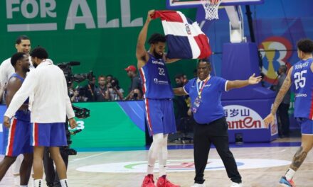 Preolímpico FIBA: Doncic y Antetokounmpo en el camino de Dominicana hacia París