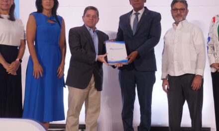 Presenta Diccionario Oficial de Lengua de Señas Dominicana;  avance clave para las personas sordas – El Nuevo Diario (República Dominicana)