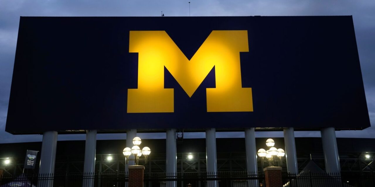 Presentaciones judiciales de Michigan buscan bloquear la suspensión de Jim Harbaugh