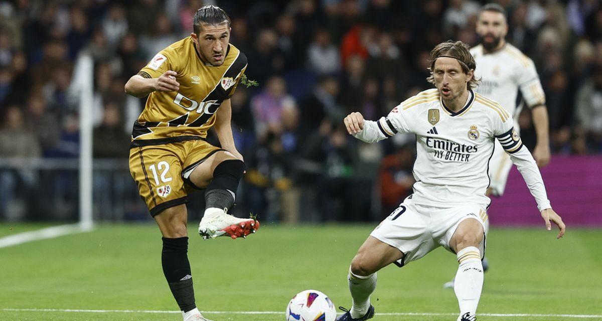 Real Madrid – Rayo Vallecano, en directo |  Al descanso, los blancos no consiguen doblegar a Dimitrievski |  Fútbol |  Deportes