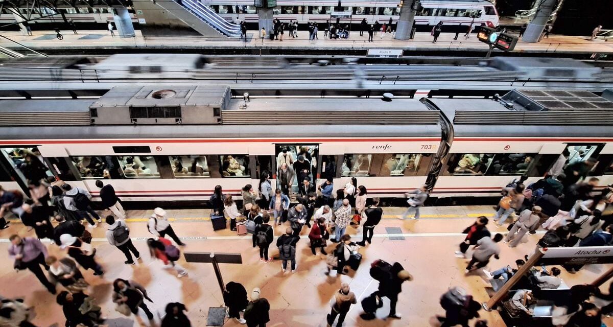 Recuperada la circulación de trenes por una sola vía en el tramo entre Atocha y Recoletos |  Madrid |  España