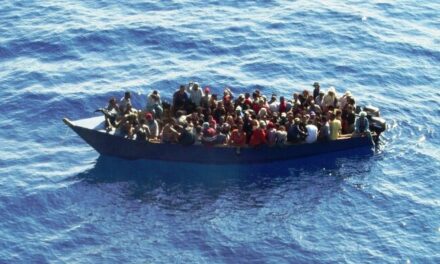 Rescatan a 60 migrantes cuya embarcación hacía agua en República Dominicana en ruta a Puerto Rico