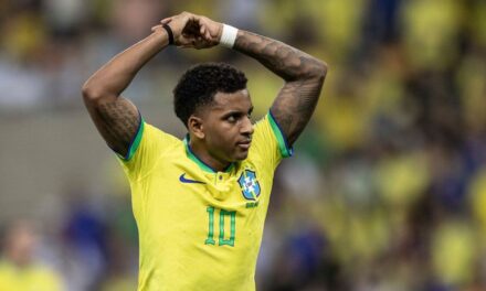 Rodrygo insultado racialmente en las redes sociales tras la derrota de Brasil