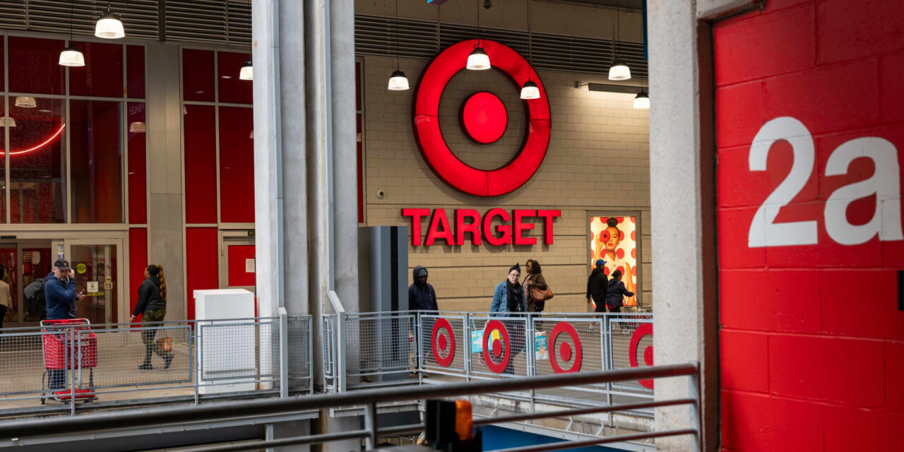 TGT, TJX, SIRI, AAP y más