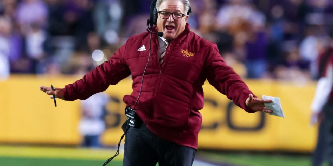 Terry Bowden renuncia como entrenador de fútbol americano de Louisiana-Monroe