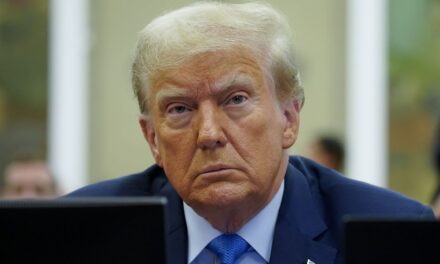 Trump testificará el próximo mes en su juicio por fraude civil