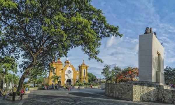 Turismo de atabales: ¡qué palo!  |  AlMomento.net