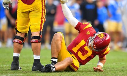USC lamenta la derrota descuidada ante UCLA como 'epítome' de una temporada fallida