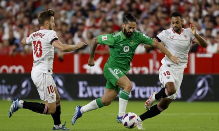 Un Betis sin pegada perdona en el derbi a un Sevilla triste |  Fútbol |  Deportes