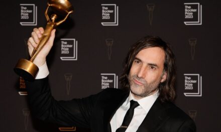 Una novela distópica que describe a Irlanda bajo el totalitarismo de ultraderecha gana el premio Booker |  Cultura