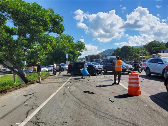 Varios lesionados en accidente múltiple en provincia dominicana