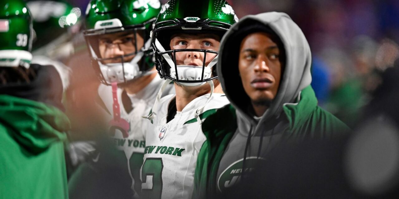 Zach Wilson de los Jets rechaza la etiqueta de 'chivo expiatorio' después de ser enviado a la banca